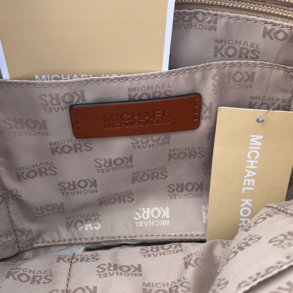 Michael kors jet set large gather shoulder bag new - Picture 8 of 8